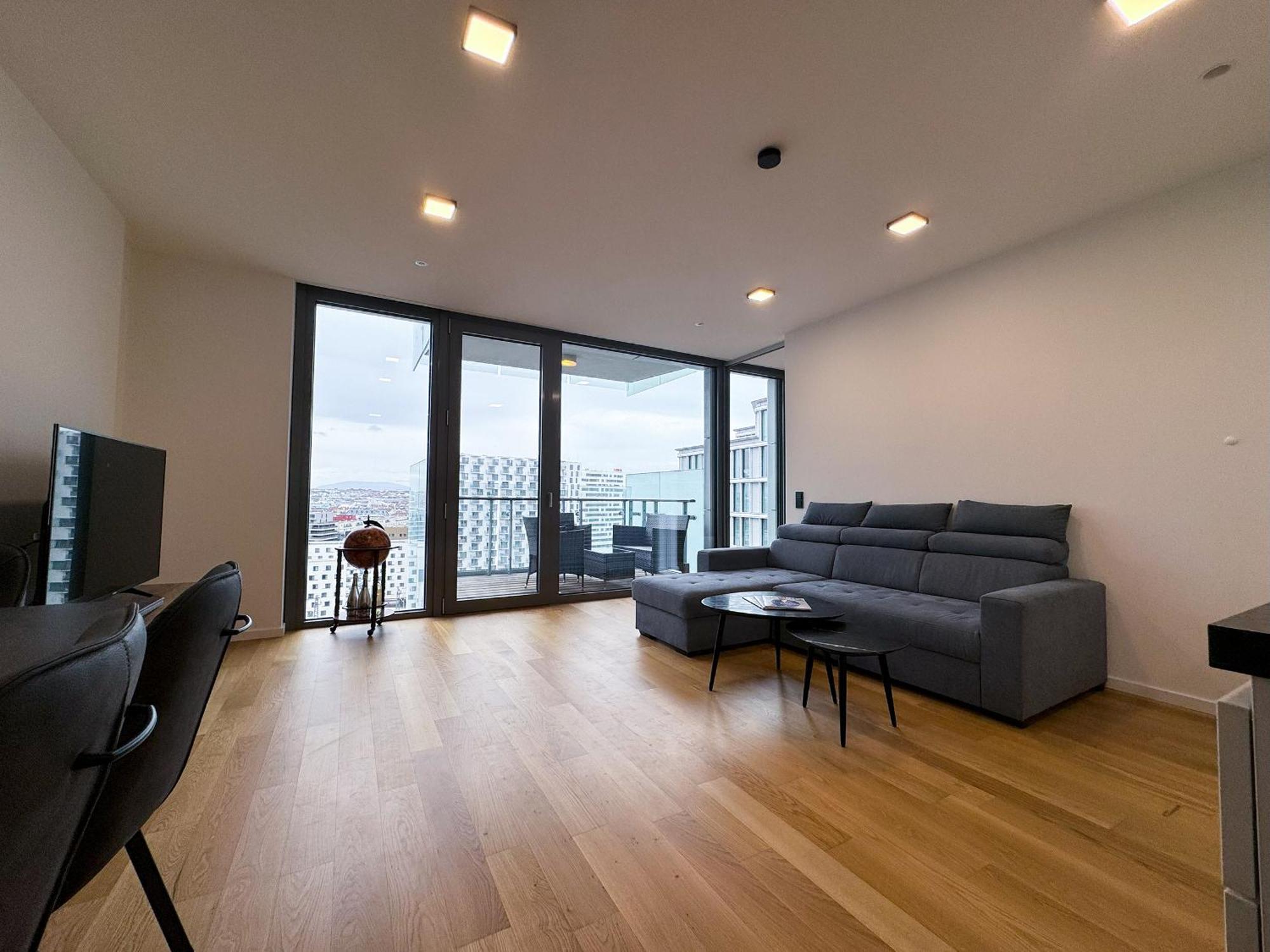 Luxus-Apartment Mit Weitblick Wina Bagian luar foto